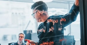 Digital Growth Academyn osallistuja työssään